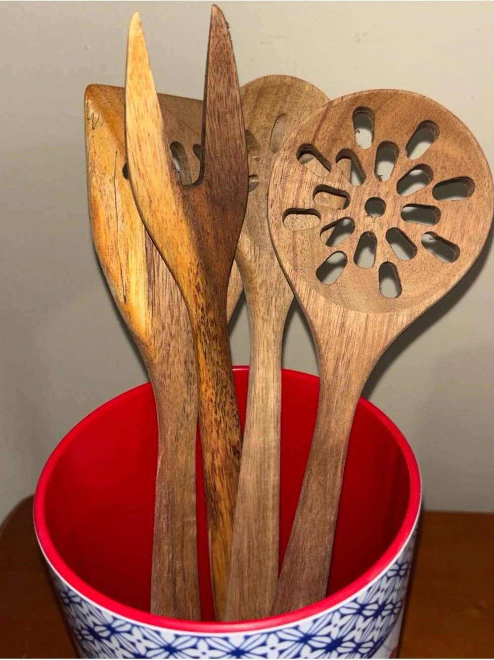 The Pioneer Women Ceramic Utensil Holder